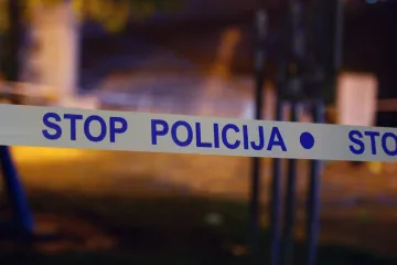 Pucao iz vatrenog oružja na obiteljsku kuću, vlasnici bili u njoj