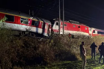 U sudaru vlakova deseci ozlijeđenih: 'Udarila sam glavom, nastao je mrak'