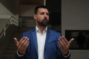 Ivošević prozvao Pupovca, opleo i po Ribljoj Čorbi: 'Je li to najbolje što Srbi imaju?'