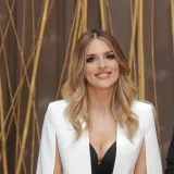 Zbog njezine ljepote se često uzima karta više: Pjevačica Colonije danas uživa u majčinstvu