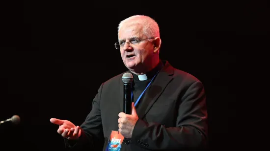 Nadbiskup Uzinić komentirao incident na Zametu: 'Je li buđenje Rijeke to što se desetak mladića obuklo u crno?