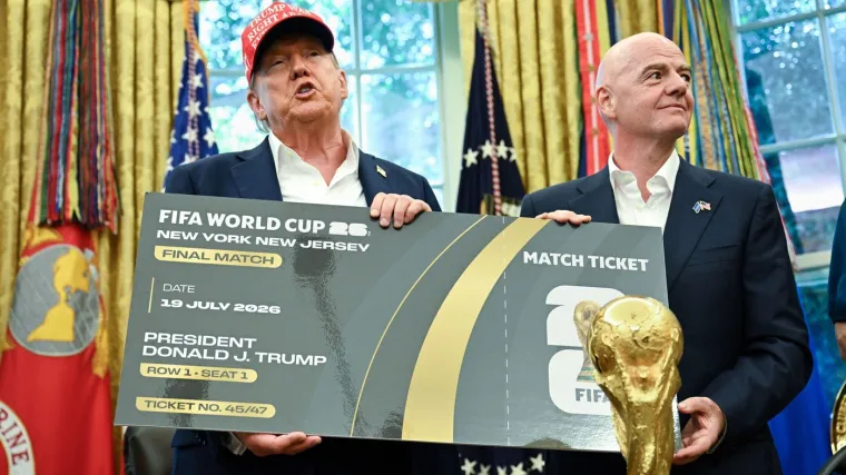 Meksička predsjednica poklanja zlata vrijedni papirić za svečanu ložu mladoj navijačici