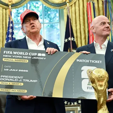 Meksička predsjednica poklanja zlata vrijedni papirić za svečanu ložu mladoj navijačici