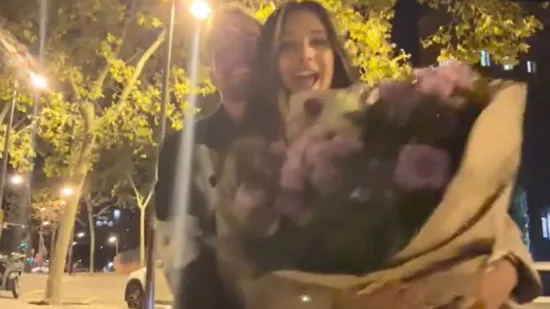 Izveo je curu na dejt pa načas zaboravio da postoji kada je vidio da mu iza leđa prolazi 'jedini'