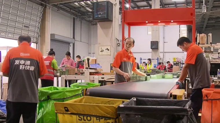 Sa stilom proslavili Dan samaca: Na darove samima sebi, danas potrošeno 150 milijardi dolara