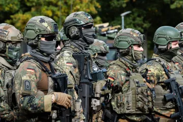 Europska država postaje vojni div, nervoza u Parizu: 'Na pola puta između budnosti i prijetnje'