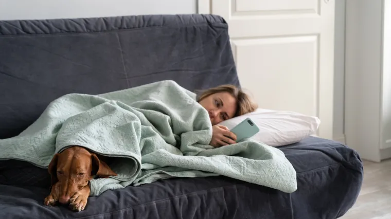 Osjećate li se kao da vas kauč magnetski privlači? Nutricionistica otkriva zašto je tako