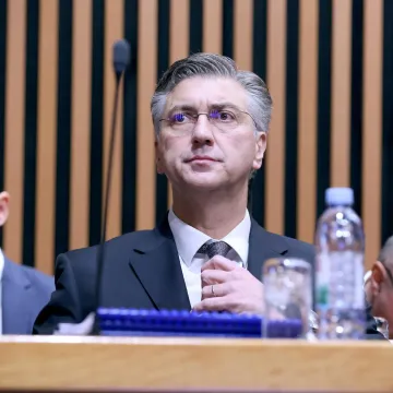Ovako je Plenković govorio o rehabilitaciji NDH i Thompsonu: 'Pustite neka se pjeva...'