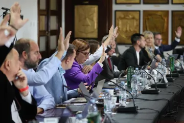 Politički rat: Prijetnje prijavama, optužbe za ucjenu i sjednica koja se pretvorila u kaos