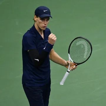 Sinner nastavlja niz: Peta pobjeda zaredom nad Zverevom i prvo mjesto u skupini