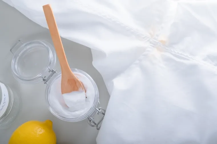 Vratite bjelinu svojoj odjeći: Tajni sastojak krije se u vašem kuhinjskom ormariću