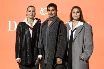 Leonarda Boban zablistala na modnoj reviji Snježane Schillinger u društvu svojih kćeri