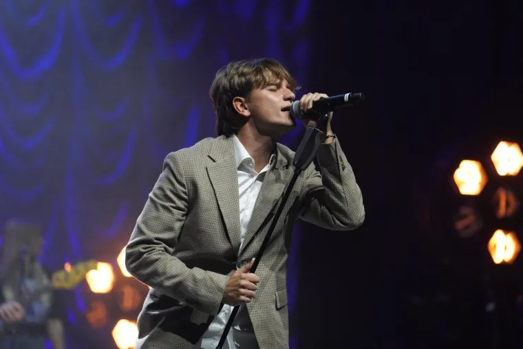 Fenomen koji je zaludio regiju: Pet puta rasprodao Sava Centar, a sada najavio svoj singl