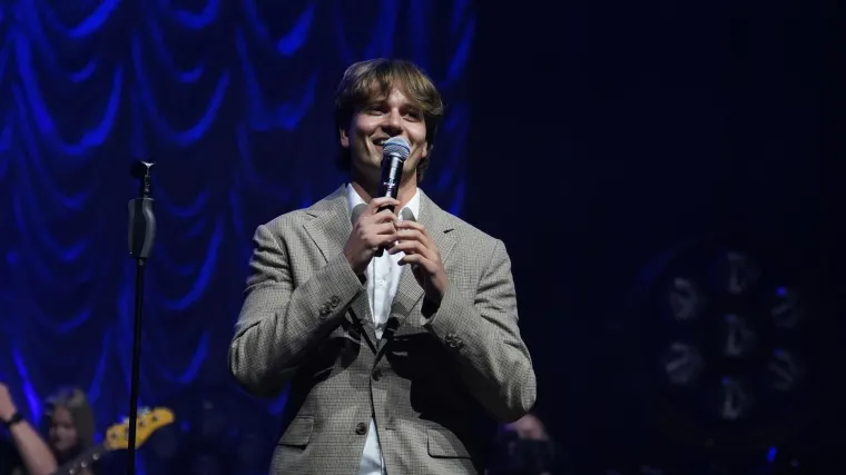 Fenomen koji je zaludio regiju: Pet puta rasprodao Sava Centar, a sada najavio svoj singl