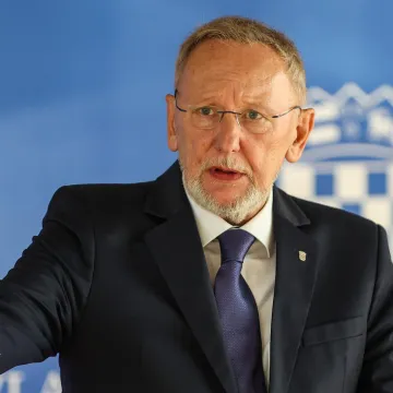 Božinović otkrio detalje o napadaču na snimatelja: 'Pet puta ja bio privođen, a on i dalje šeta...'