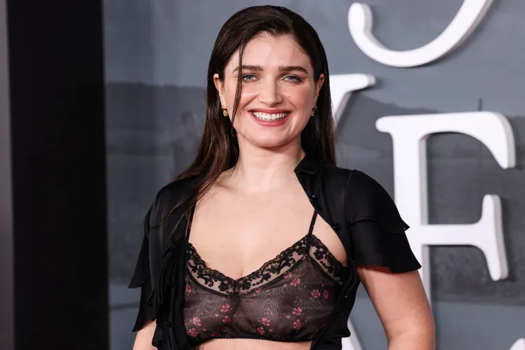 Kći Bona Voxa šokirala na crvenom tepihu: Pojavila se u prozirnom grudnjaku