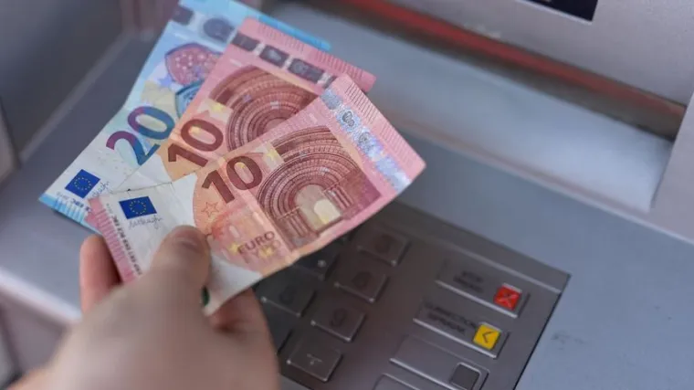 Tisućama Hrvata na račune će sjesti 154 eura, provjerite kada