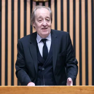 U Saboru se opet posvađali oko Thompsona! Radin sjajno poentirao: 'Ima on to ovdje...'