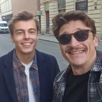 Braća u seriji, ali i braća izvan seta: Marko i Nikola Vukas pozirali zajedno