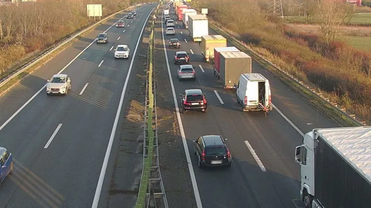 Kaos na A3: Brojne prometne nesreće, vozi se u kolonama