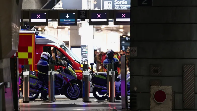 Policija pucala u muškarca naoružanog nožem: 'Prijetio je djeci i supruzi'