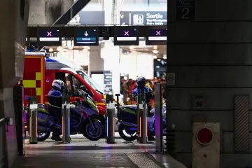 Policija pucala u muškarca naoružanog nožem: 'Prijetio je djeci i supruzi'