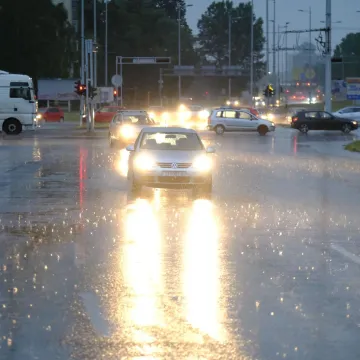 Pljuskovi s grmljavinom i pahulje snijega u dijelovima Hrvatske: Evo kada stiže promjena vremena