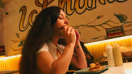 Svi ponekad jedemo hranu za utjehu: Evo kako uživati u njoj, a da se ne udebljate