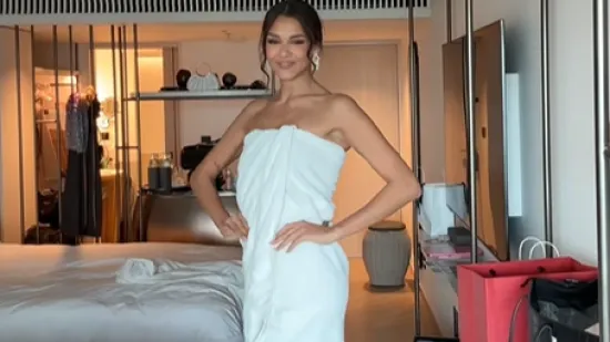 Predivna Laura umotana samo u ručnik pokazala zašto je Hrvati obožavaju