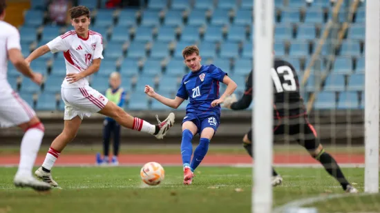 Mini Vatreni deklasirali protivnika i došli na korak od druge faze kvalifikacija za Europsko prvenstvo