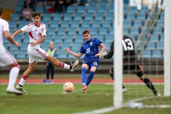 Mini Vatreni deklasirali protivnika i došli na korak od druge faze kvalifikacija za Europsko prvenstvo