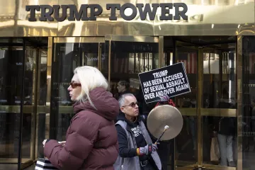 Epsteinovi dokumenti tresu Washington: Trump traži istragu Clintona, demokrata i velikih banaka