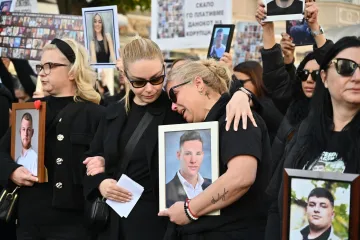 Suze, bol i tuga na ulicama Skoplja: Tisuće traže pravdu za 59 poginulih u požaru u noćnom klubu