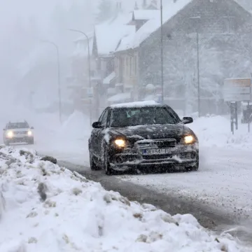 Nagli pad temperature, pljuskovi i snijeg: Približava nam se poremećaj sa Zapada