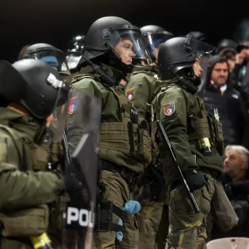 Provjerite što se događalo u Zenici: Napetost se mogla rezati nožem, policija ušla na tribine