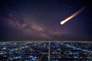 'Svemirski uljez' mu je pao na kuću: 'Vidjeli smo golemu vatrenu kuglu sa zelenkastim repom'