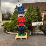 Hrvatskog svećenika naljutio kip Orašara, hitno traži da se makne: 'On je simbol zla!'