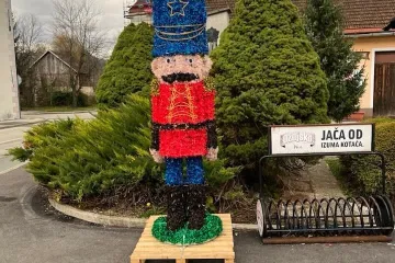 Hrvatskog svećenika naljutio kip Orašara, hitno traži da se makne: 'On je simbol zla!'