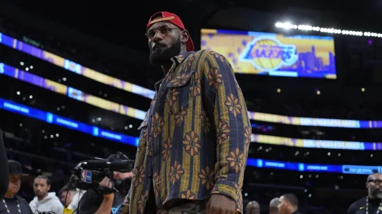 Slavlje u Los Angelesu: LeBron se vraća i uskoro upisuje u povijest