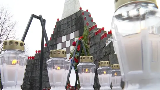 Emotivan prizor u Slunju: 352 lampiona zasjalo za žrtve jednog od najtežih dana u Domovinskom ratu