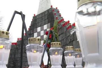 Emotivan prizor u Slunju: 352 lampiona zasjalo za žrtve jednog od najtežih dana u Domovinskom ratu