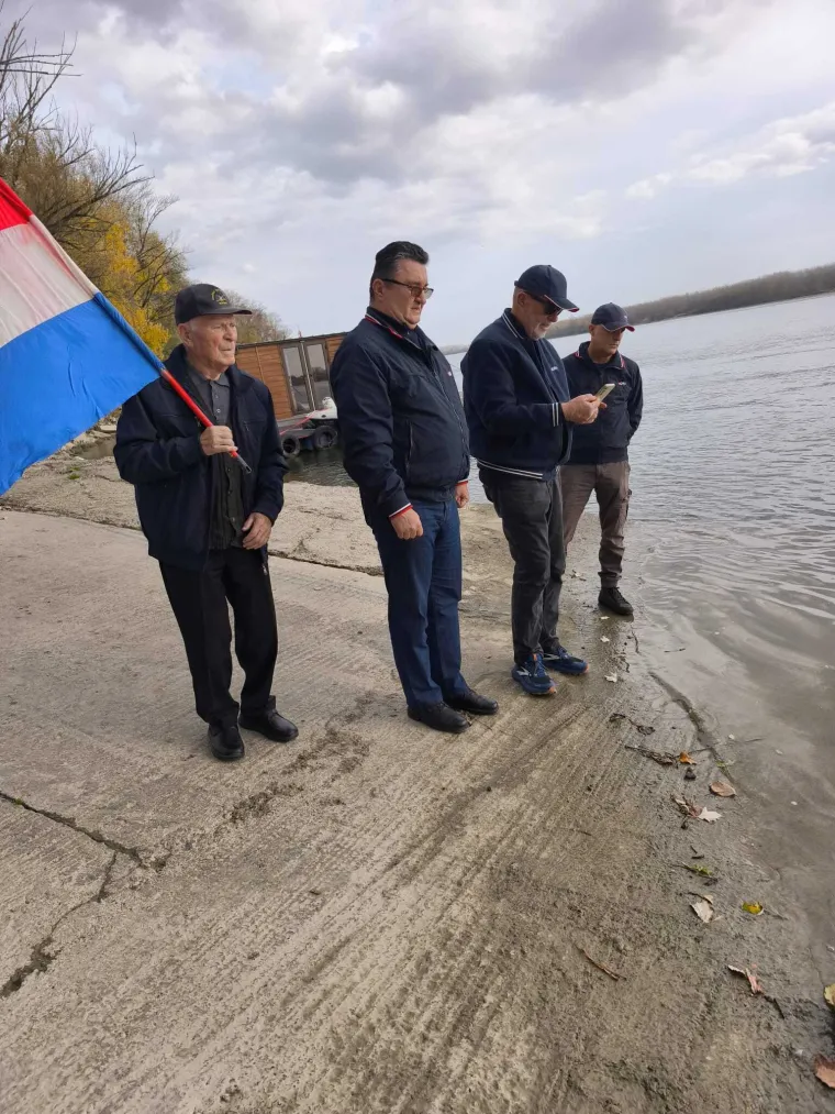 VeDRA odala počast poginulim Srbima: Branitelji burno reagirali, stigla policija! 'Čista provokacija'