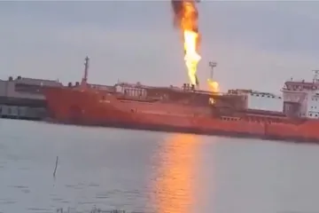 Uzbuna na Dunavu! Rusi pogodili tanker samo nekoliko metara od granice s NATO-om