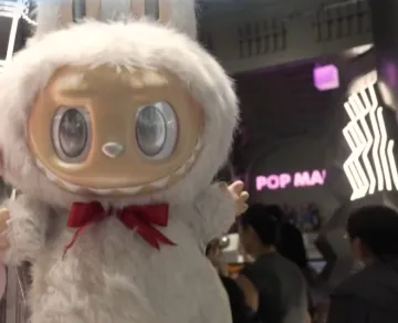 Drama na sve strane! Eksplozija u školi, Labubu dobiva film, Modro jezero presušilo...