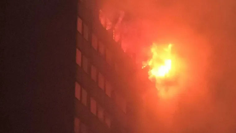 Dramatični trenuci spa&scaron;avanja Vjesnikovog nebodera: 'Vatrogasce smo morali povlačiti iz požara...'