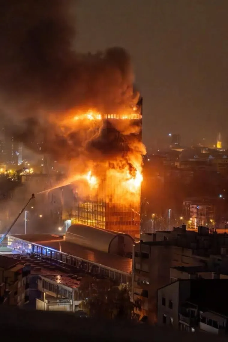 Dramatični trenuci spa&scaron;avanja Vjesnikovog nebodera: 'Vatrogasce smo morali povlačiti iz požara...'