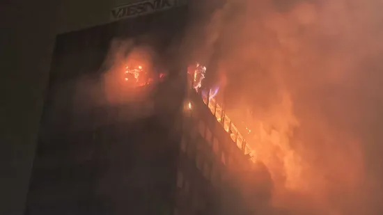 Na terenu više od 50 vatrogasaca, strašan požar u Zagrebu: 'Širi se putem konstrukcijskih otvora...'