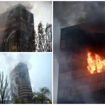 Vatra još gori, krhotine padaju, vatrogasci se bore: Vjesnik se pretvorio u pakleni toranj