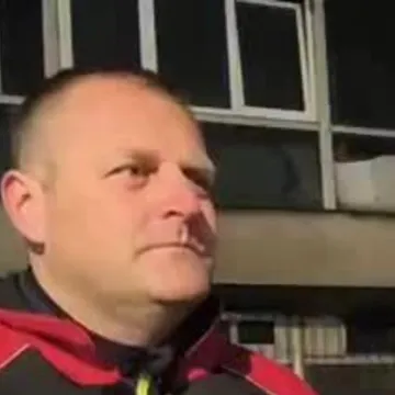 Upravu Louvrea snašlo novo poniženje: Zafrkanti objesili svoje djelo nedaleko od Mona Lise