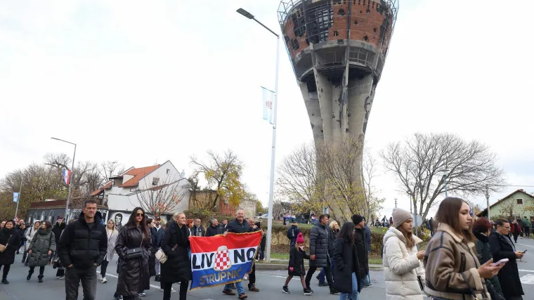 Stigla prva brojka! Evo koliko je ljudi bilo danas u Koloni sjećanja